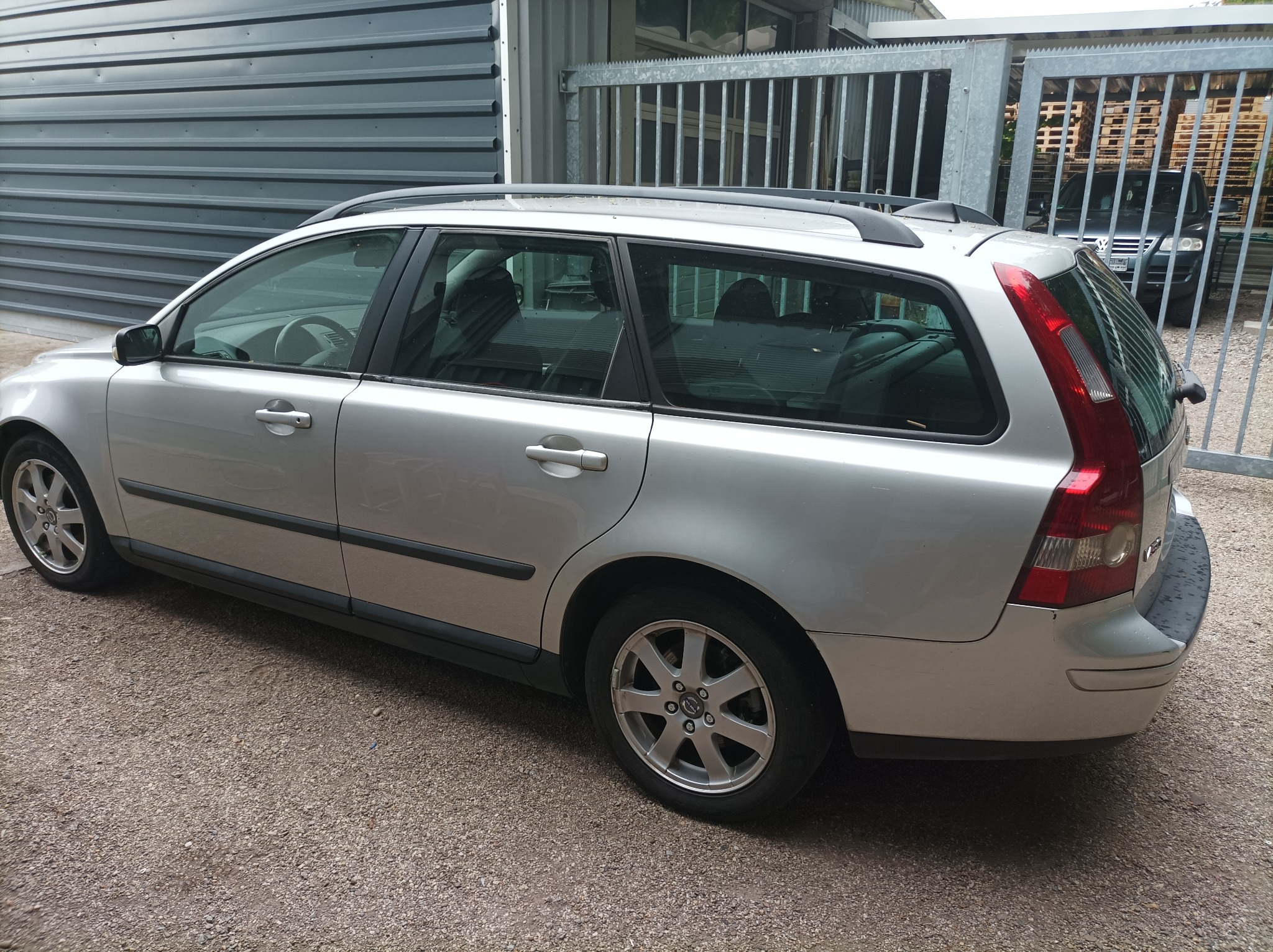Volvo V50 2.0D silber – ohne TÜV – Bastlerfahrzeug